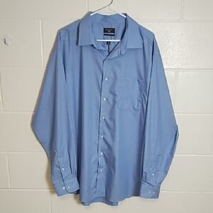 Dockers Light Blue Men's Casual Button Down Shirt No Iron